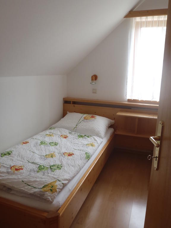 Angerhaus Appartements Sankt Georgen ob Murau Zimmer foto